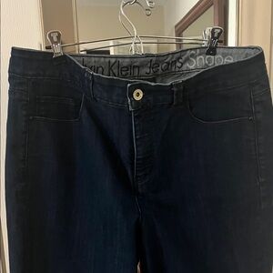 Calvin Klein Women's Deep Blue Ankle Jeans